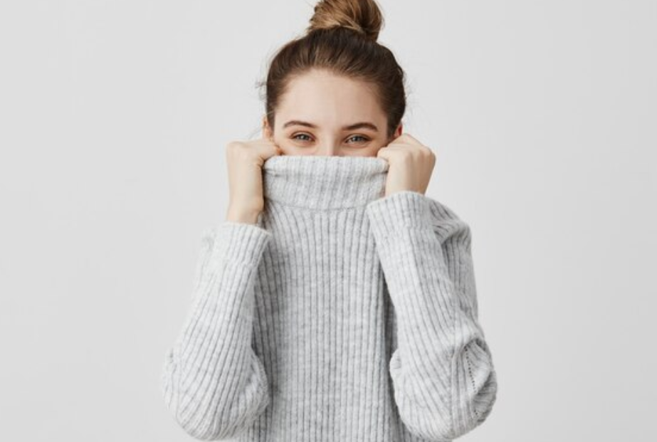 【ニットのお手入れ専用】あると便利なアイテムと使い方を解説！